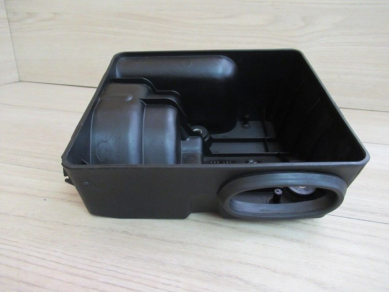 Boîtier inférieur de filtre à air BMW K 75 K569, K 100 K589 1982-1996