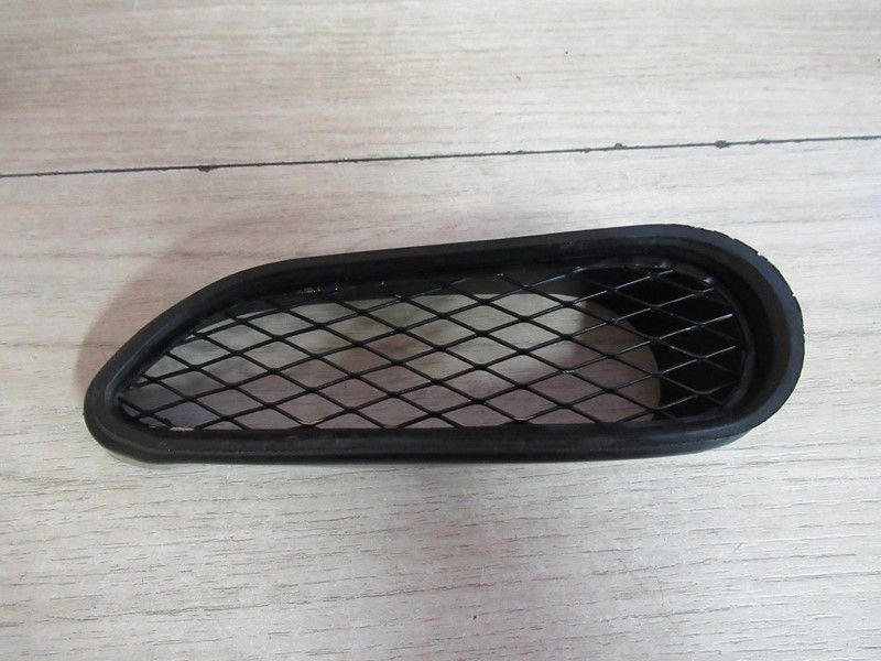 Grille de manchon d'air gauche Kawasaki ZX9R 2000-2003