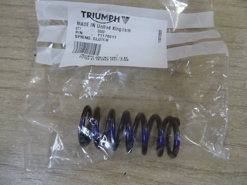 Ressort d'embrayage Triumph Bonneville T100 2000/2005 jusque moteur 211132 (T1170911)