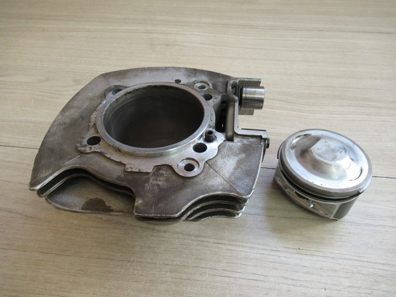 Cylindre piston arrière Ducati 695 Monster 2006-2008