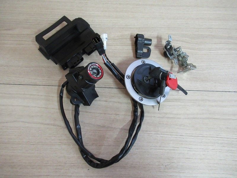 Jeu de serrure et CDI Kawasaki ZZR 1400 2006-2011