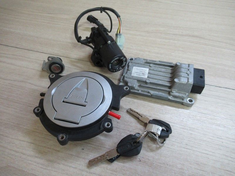 Jeu de serrure et CDI Ducati 1100 Evo 2012-2013