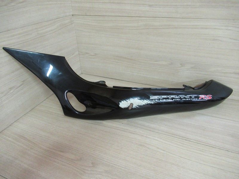 Cache latéral arrière gauche Triumph Sprint 955 RS 2000-2003