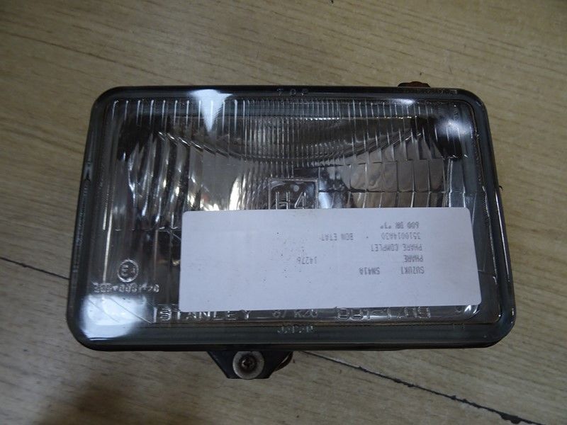 Phare optique avant Suzuki 
600 DR type SN41A 1985/1989 // 650 DR type SP41A 1989/1990