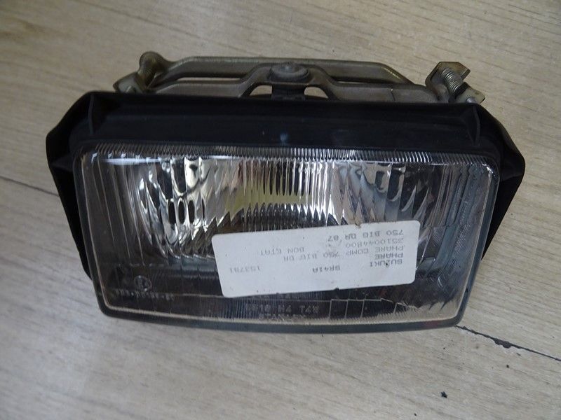 Phare optique avant Suzuki 
750 DR type SR41A 1988/1989 // 
800 DRS type SR42A 1990