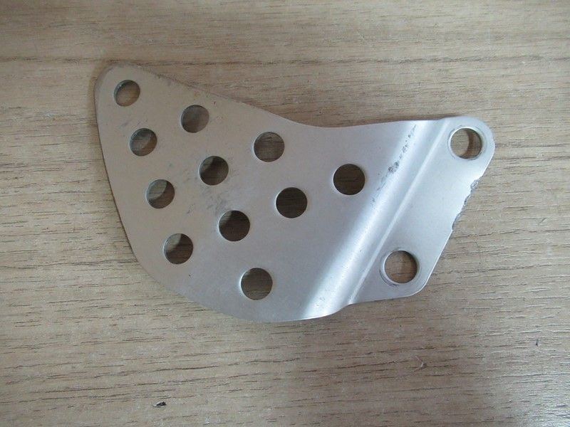 Protège pied avant droit Kawasaki ZX9R 1998-2003